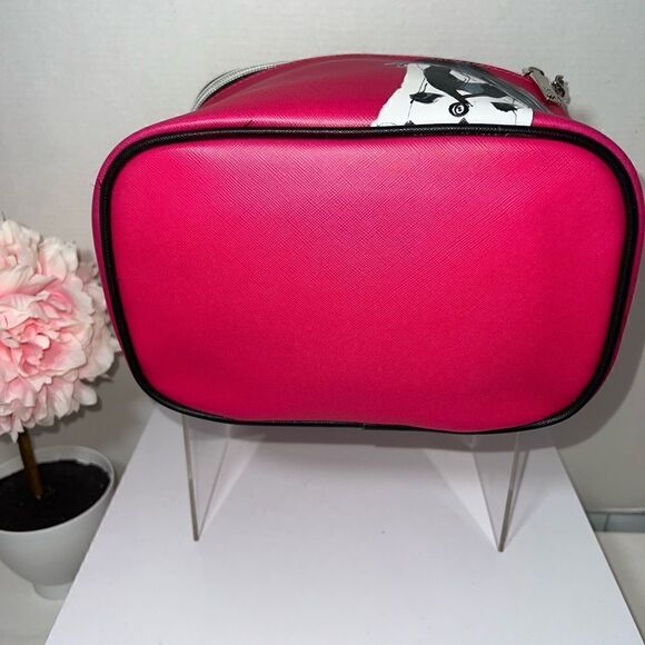 NEW Izak Cosmetic Case - Picture 5 of 9